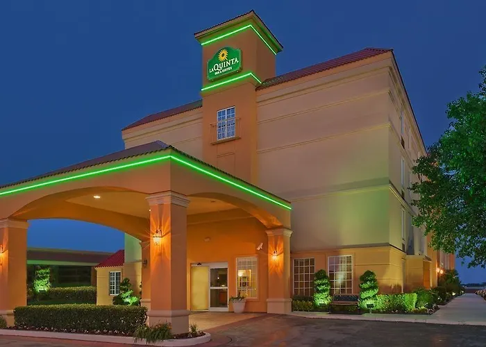 La Quinta & Hotel