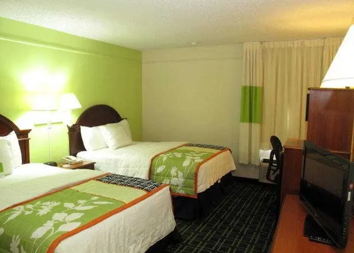 La Quinta & Hotel