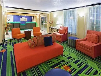 La Quinta & 3*